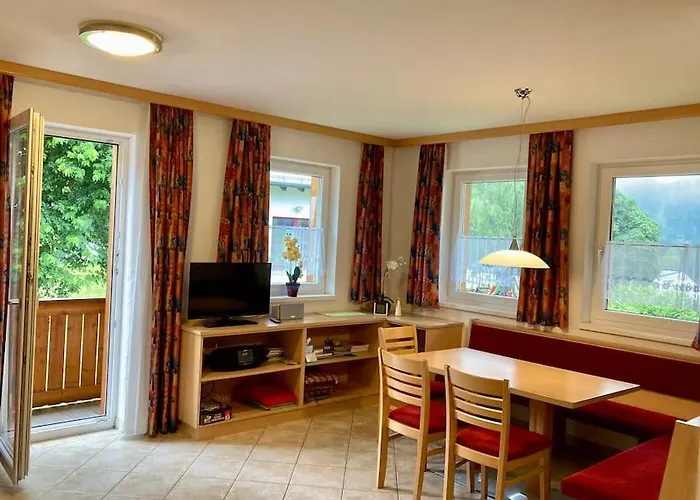 Apartmán Exklusives Mit 3 Schlafzimmern & 3 Baedern *