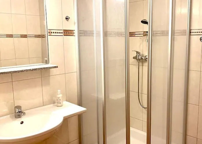 Apartmán Exklusives Mit 3 Schlafzimmern & 3 Baedern